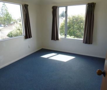 Fantastic group or family home in great location! - Photo 5