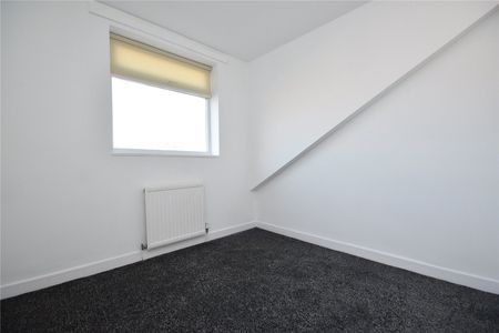 18, Woodlea Place, Leeds, West Yorkshire, LS11 7NZ - Photo 4