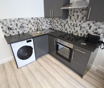 Charles Street - Photo 3