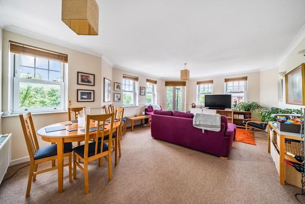 2 bedroom property to rent - Photo 1