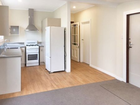 Welcome to 94 Russell Terrace, Newtown - Photo 5
