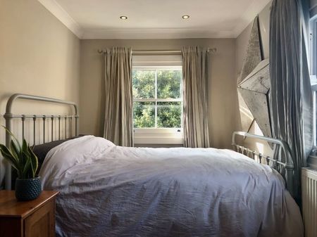 4 Bed Terraced House, Victoria Park Road, E9 - Photo 5