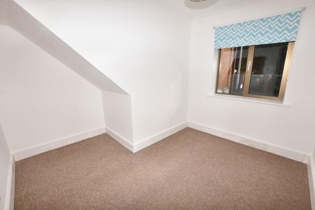 2 bedroom ground floor maisonette to rent - Photo 4