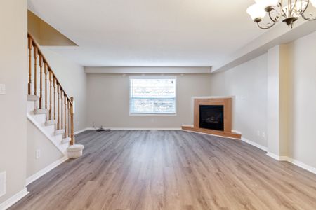 For Lease - 1550 REEVES Gate Unit# 12, Oakville, Ontario - Photo 3