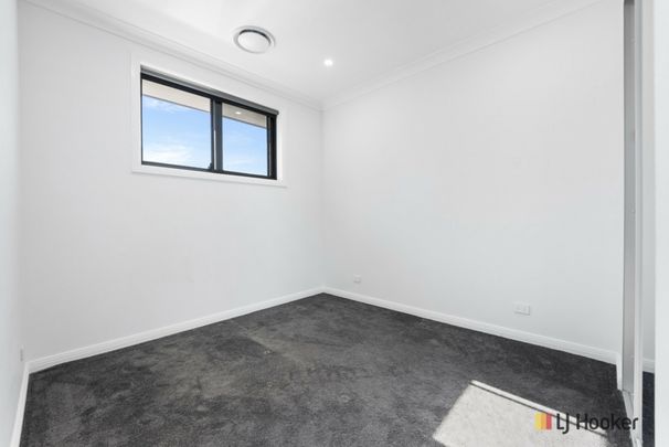 Luxury 4 Bedroom Home - Great Location! - Photo 1