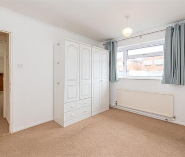 2 bed House To Let - Photo 4