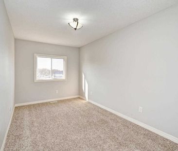 For Lease - 130 Rochefort Street, Kitchener, Ontario - Photo 3