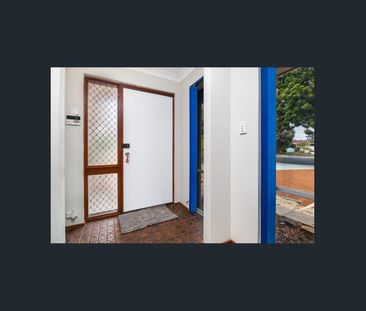 22 Burran Ct, Armadale, WA 6112 - Photo 2