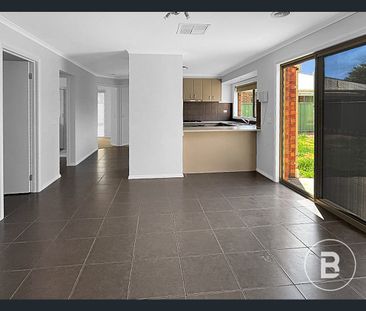 2 Greenfield Drive, Epsom, Vic 3551 - Photo 5