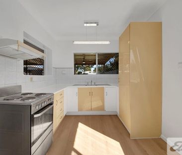 NEAT AND TIDY 3 BEDROOM HOME WITH LARGE OUTDOOR ENTERTAINING AREA - Photo 6