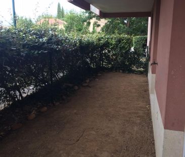 Location Appartement 2 pièces 40m² GENERAC 30510 - Photo 2