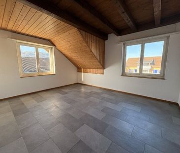 Generous living in charming style - Photo 2