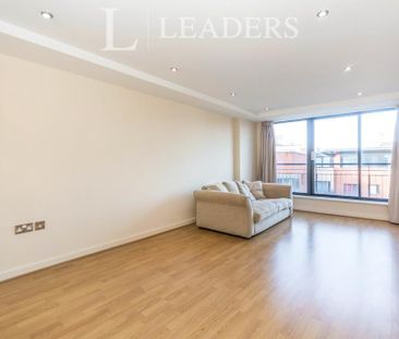 2 bedroom flat to rent - Photo 4