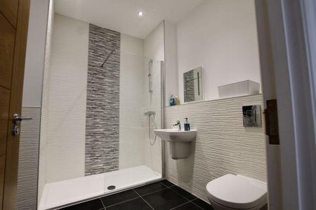 2 bedroom apartment to rent - Photo 5