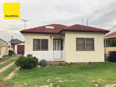 Spacious 4-Bedroom Home in a Convenient Location! - Photo 5