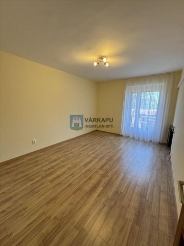Kiadó jó állapotú lakás - Székesfehérvár - Photo 2