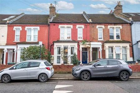 Hermitage Road, Finsbury Park, London, N4 - Photo 3