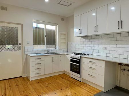 2/7 Wilga Avenue, Kensington Gardens SA 5068 - Apartment For Rent | Domain - Photo 2