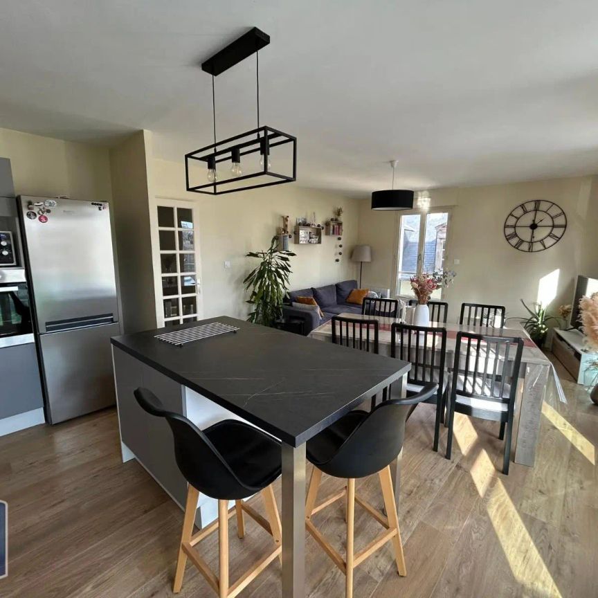 Appartement à louer 3 pièces 66.77m² - Photo 1