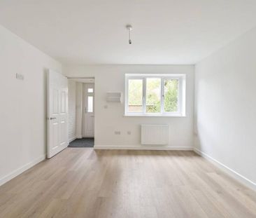 1 bedroom end of terrace house to rent - Photo 3