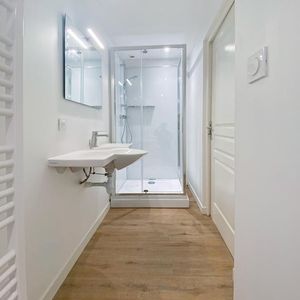 Location Appartement 2 pièces 37m² MONT DE MARSAN 40000 - Photo 3