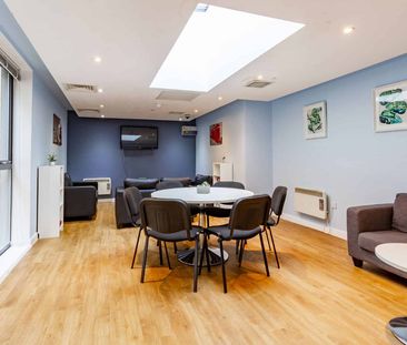 Silver Non-Ensuite Room - Photo 6