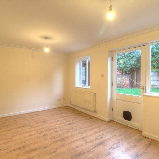 3 BED Semi-detached house To rent - Photo 1