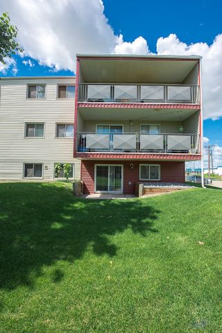 Raleigh Square Apartments - Photo 3