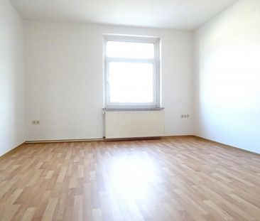 Schicke sanierte 2-Raumwohnung mit geräumiger Küche in zentraler Wo... - Photo 3