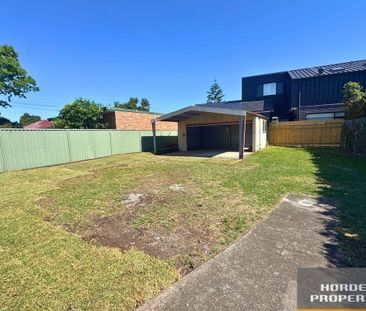 Beautifully Renovated 3-bedroom home in one of Rosebery's most conv... - Photo 2