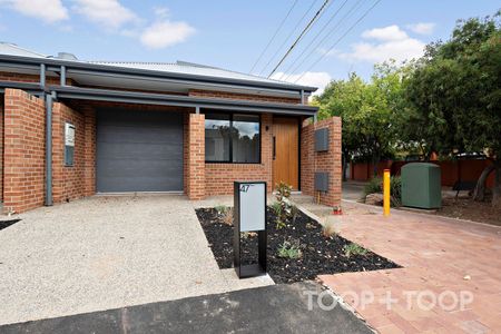 Stylish New Home in Brompton - Photo 2