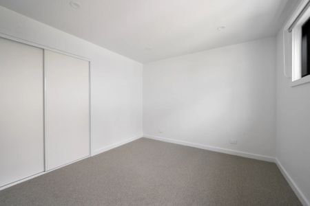 Unit 1/24 Kinross Street, Hampton East. - Photo 5