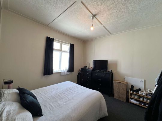 Petone 2 Bedrooms - Photo 1