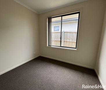 300 METRES TO OAKDOWNS CHILDCARE CENTRE - Photo 5