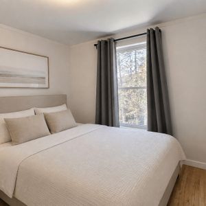 Spacieux 4 1/2 Au 247 7e Avenue Nord - Photo 3