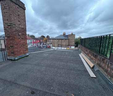 Room in a Shared Flat, Green Lanes, N13 - Photo 2