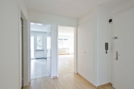 Appartement chaleureux de 3.0 pièces avec laveuse-sécheuse privée - Photo 4