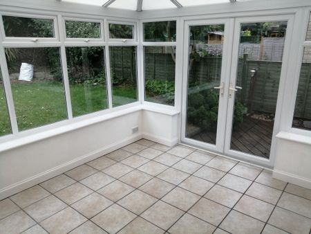 Two Bedroom End of Terrace House to Rent in Cirencester - Photo 5