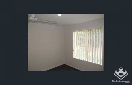 Spacious Family Home - Photo 2