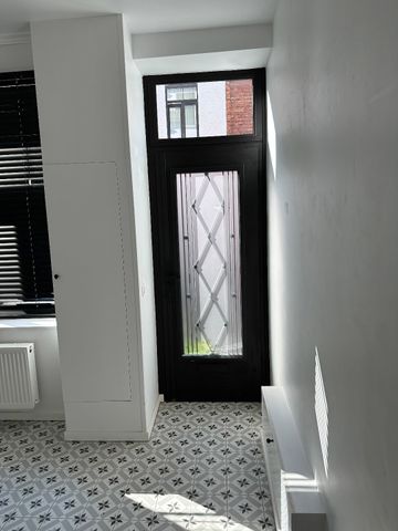 Gerenoveerde woning met 3 slaapkamers + mezzanine - Foto 3