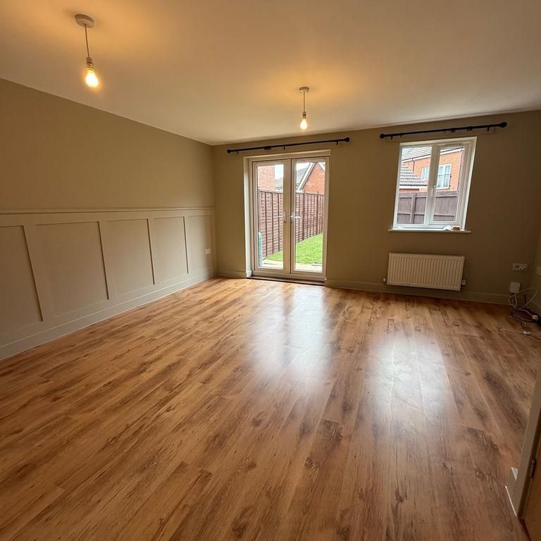 3 bedroom terraced house to rent - Photo 1