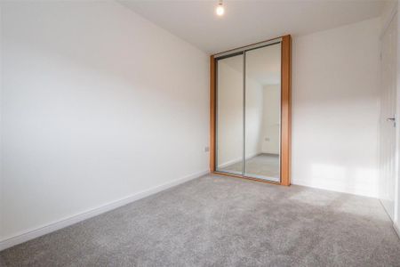 3 bedroom detached house to rent - Photo 4