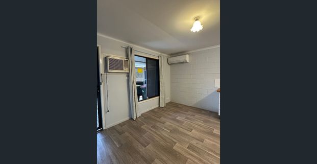 Brand New Kitchen, Fresh Paint and Brand New Flooring! - Photo 1