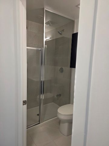 For Lease - 5105 Hurontario Street Unit# 414, Mississauga, Ontario - Photo 2