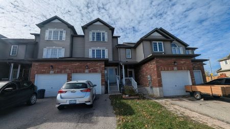 For Lease - 220 Westmeadow Drive, Kitchener, Ontario - Photo 4