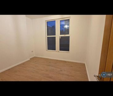 3 bedroom end of terrace house to rent - Photo 3