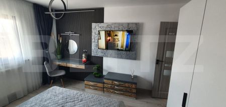 Garsoniera de 28 mp, mobilata lux, etaj 2, zona Tractorul - Fotografie 2