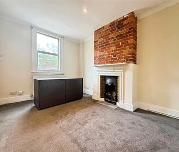 Egham Hill, Egham, Surrey, TW20 0BH - Photo 1