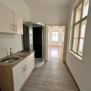 1-Zimmer-Wohnung in der Kaiserstraße 81 - kompakte Altbauwohnung - Foto 1