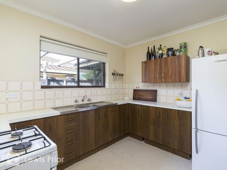 6/8 Moore Street, 5044, Somerton Park Sa - Photo 2